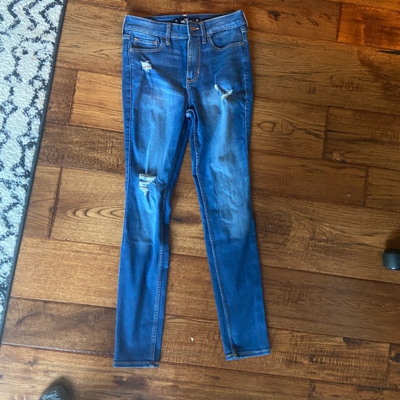 Hollister jeans - Picture 1 of 2